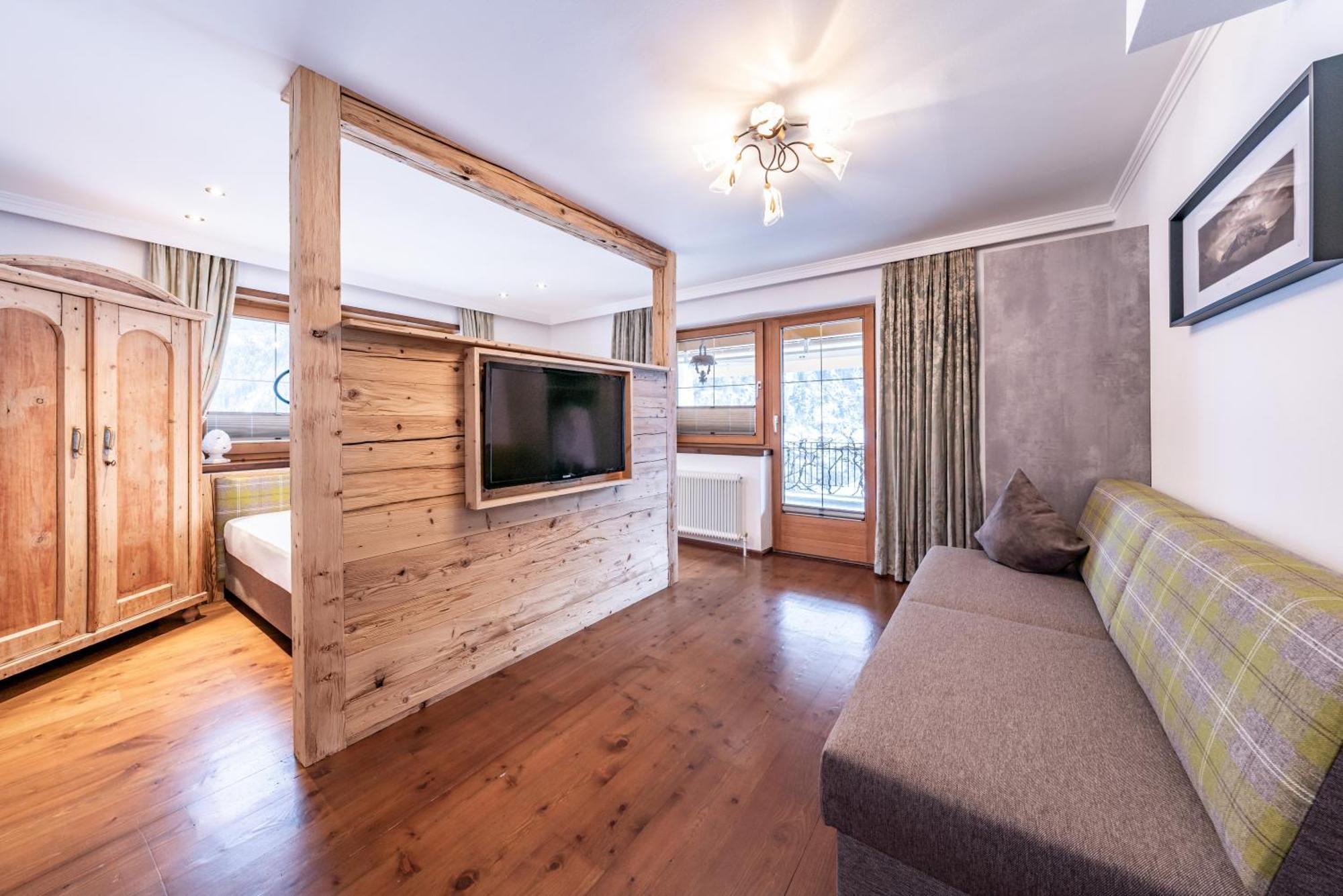 Landhaus Seiringer Apartments Finkenberg Zewnętrze zdjęcie